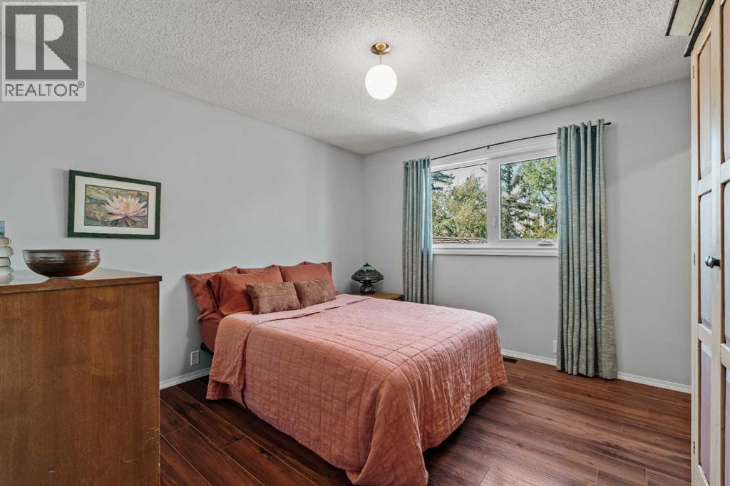 Photo 18 of 20 Hunters Gate, Okotoks AB