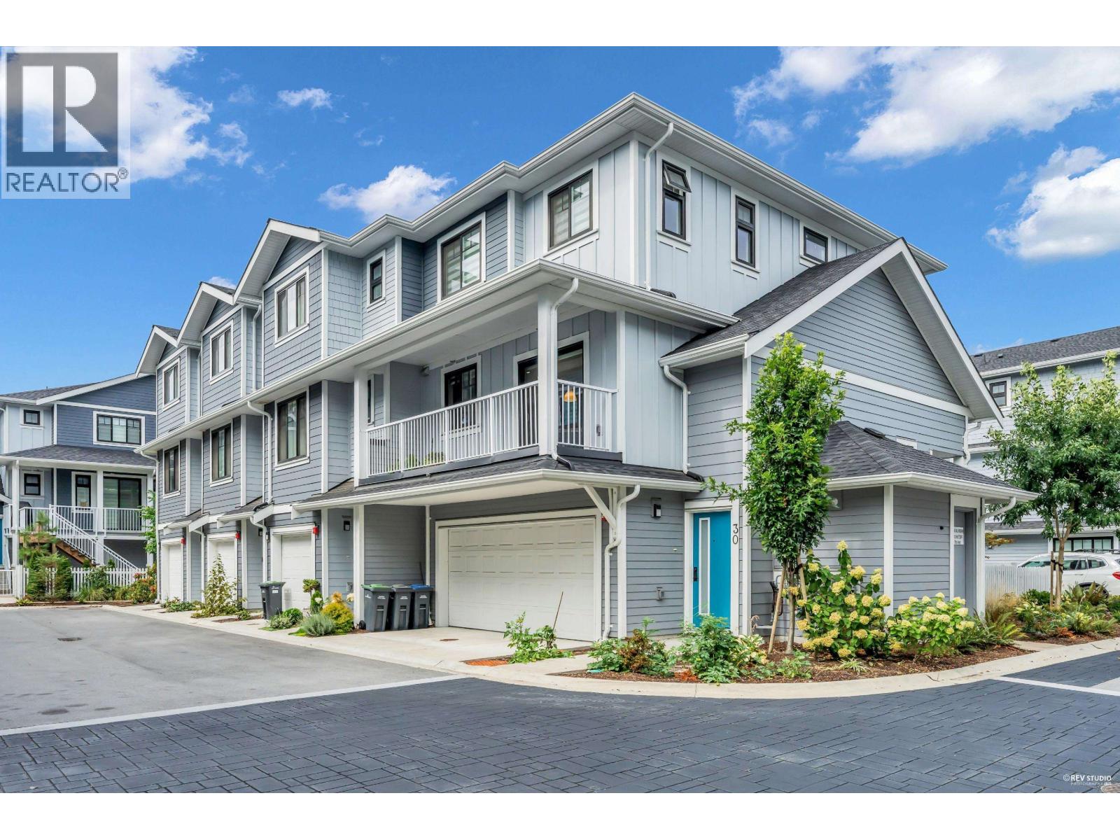 Photo 1 of 30 769 Ota Avenue, New Westminster BC