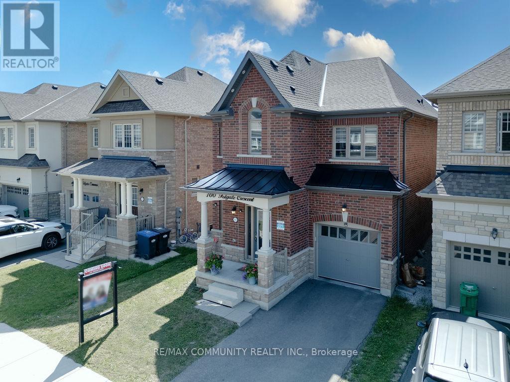 Photo 44 of 100 Folgate Crescent, Brampton ON