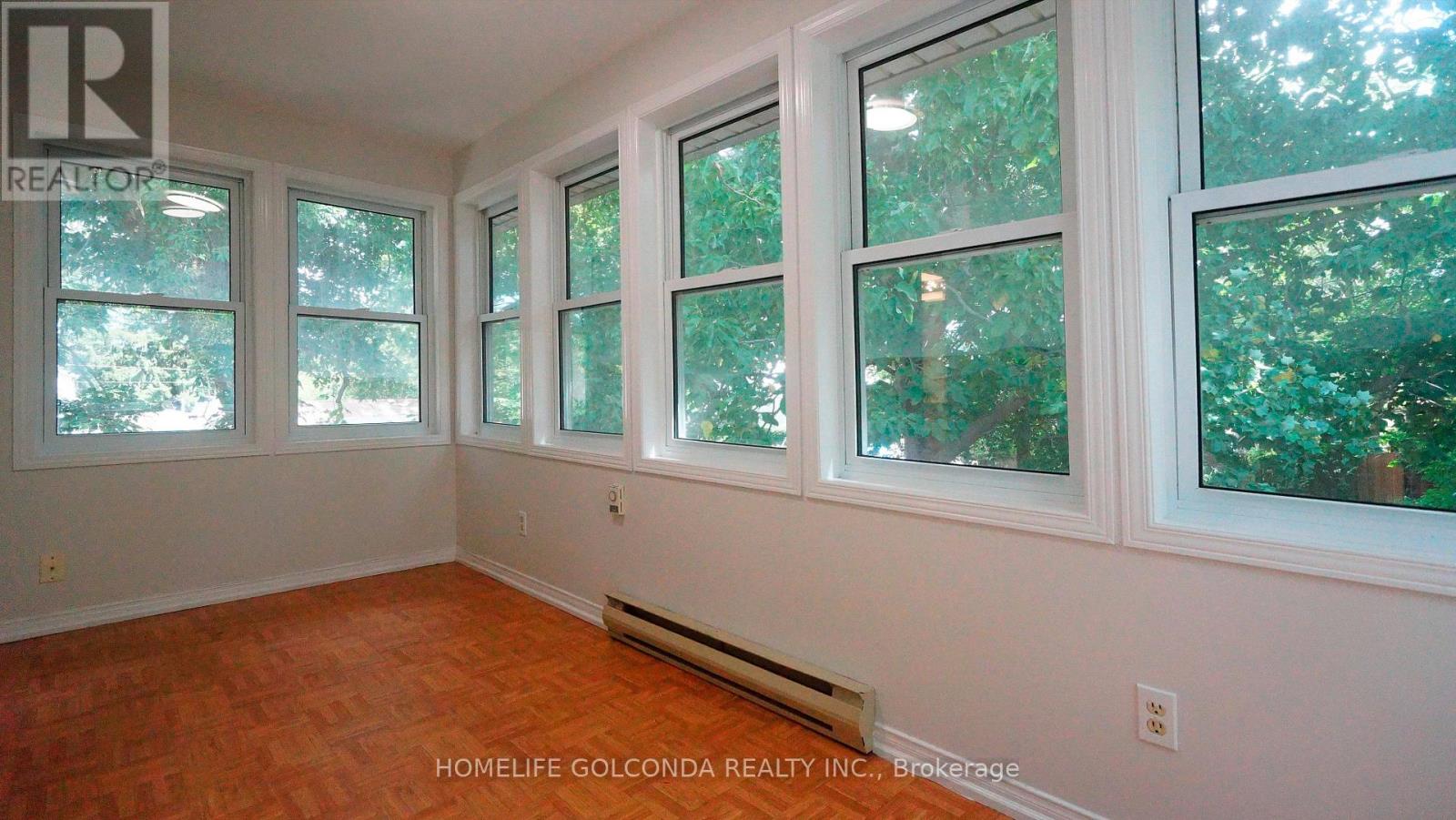 Photo 13 of 5836 Highland Avenue, Niagara Falls ON