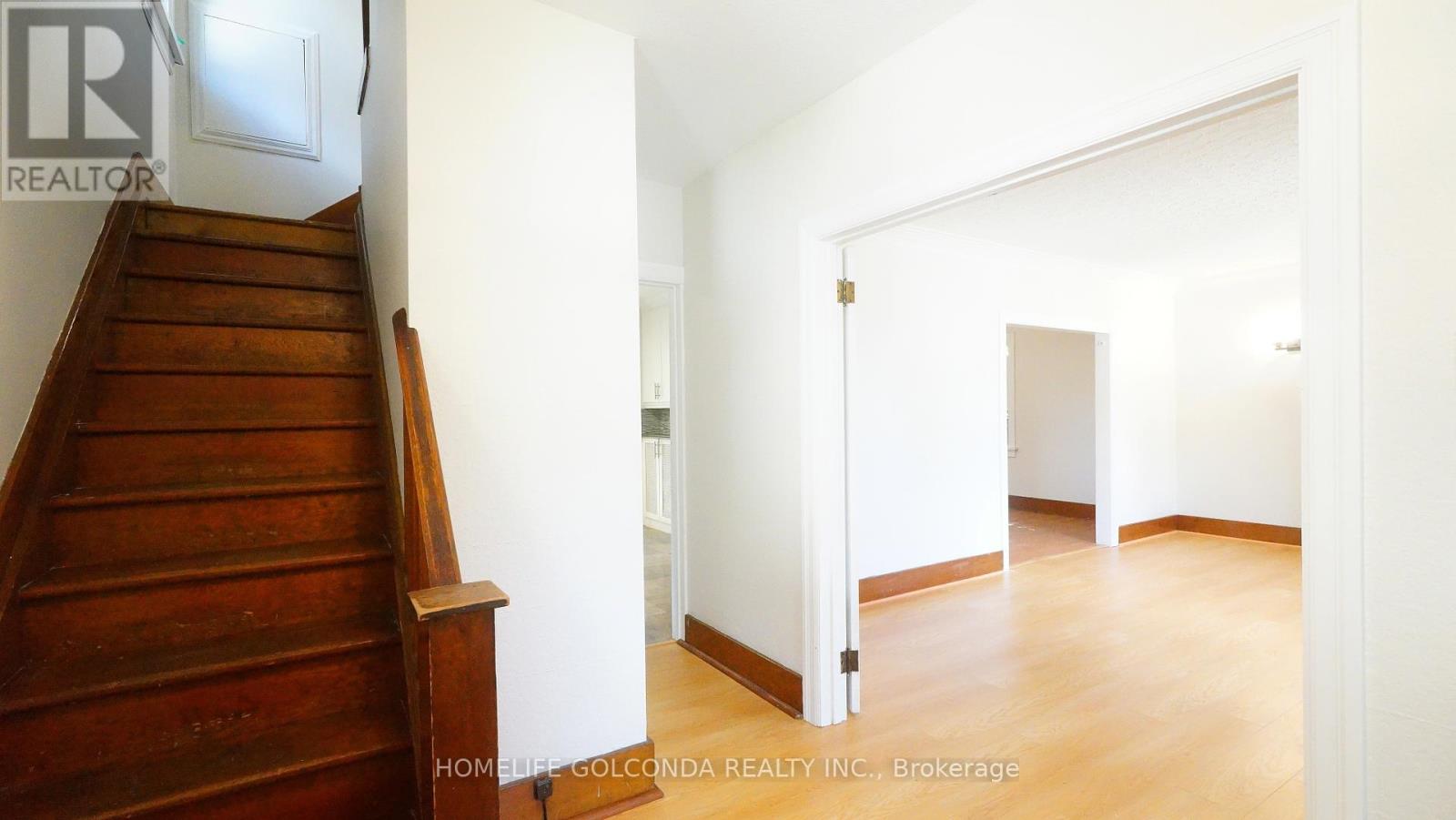 Photo 11 of 5836 Highland Avenue, Niagara Falls ON