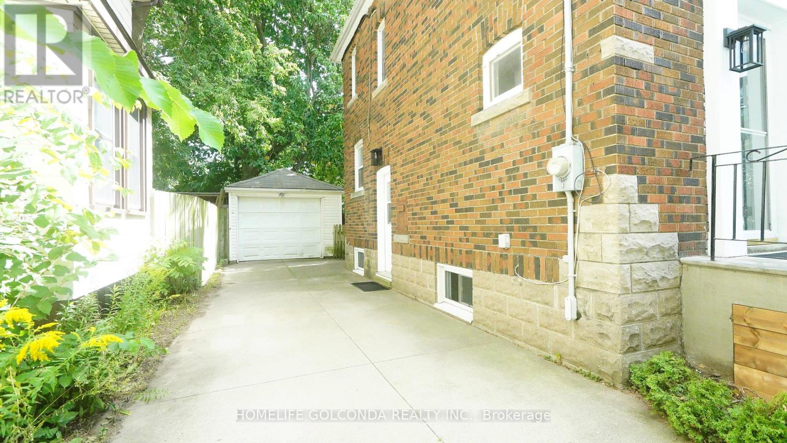 Photo 24 of 5836 Highland Avenue, Niagara Falls ON