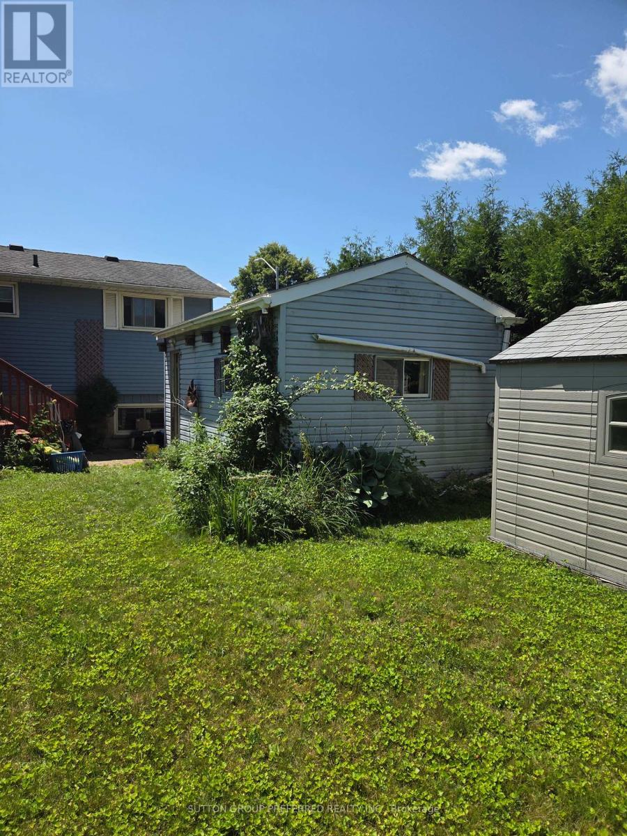 Photo 15 of 1093 Cree Avenue, Woodstock ON