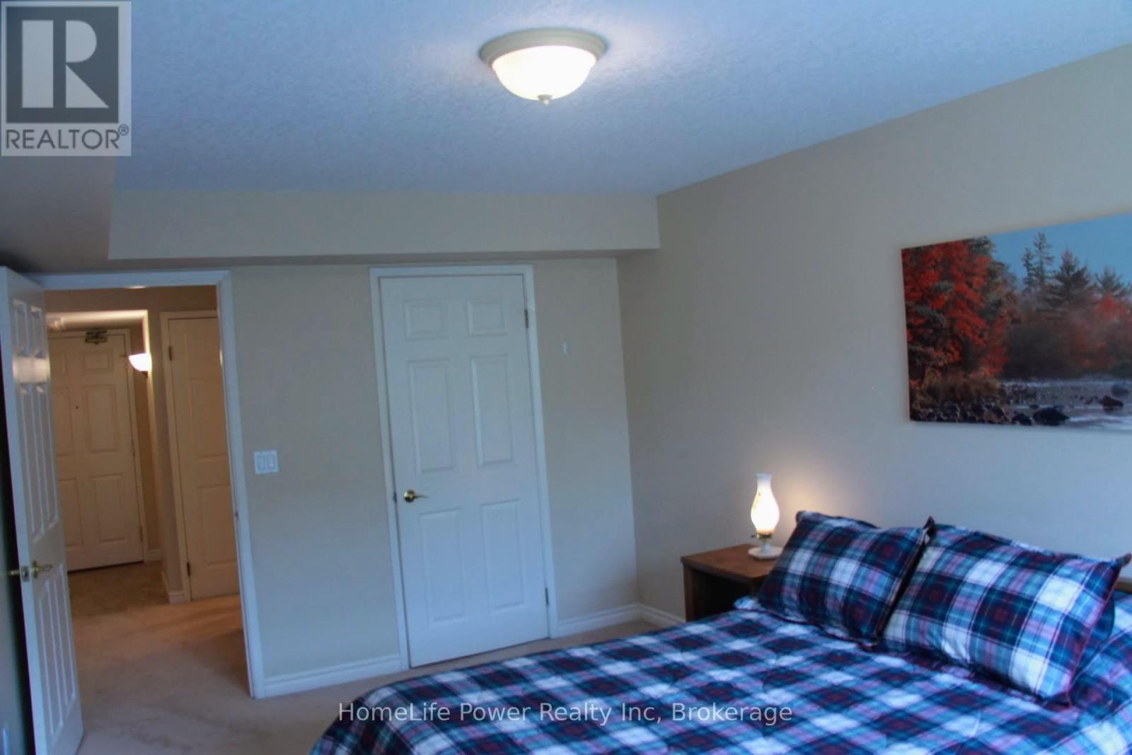 Photo 11 of 208 20 St George Street, Kitchener ON