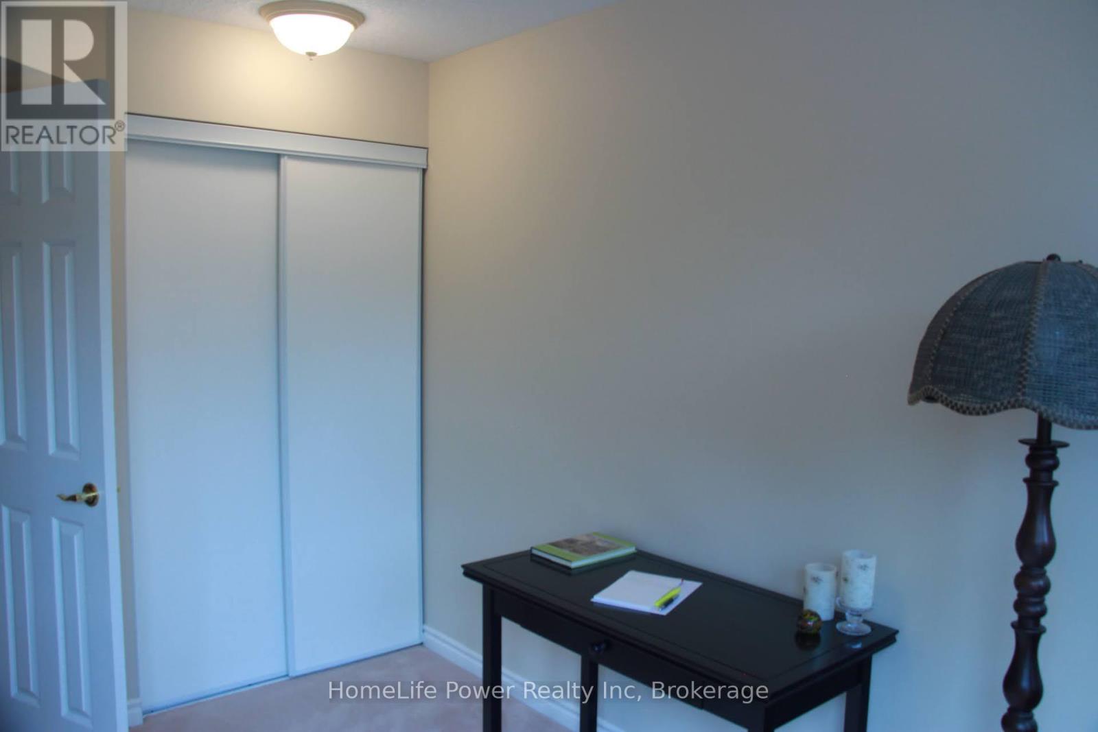 Photo 16 of 208 20 St George Street, Kitchener ON