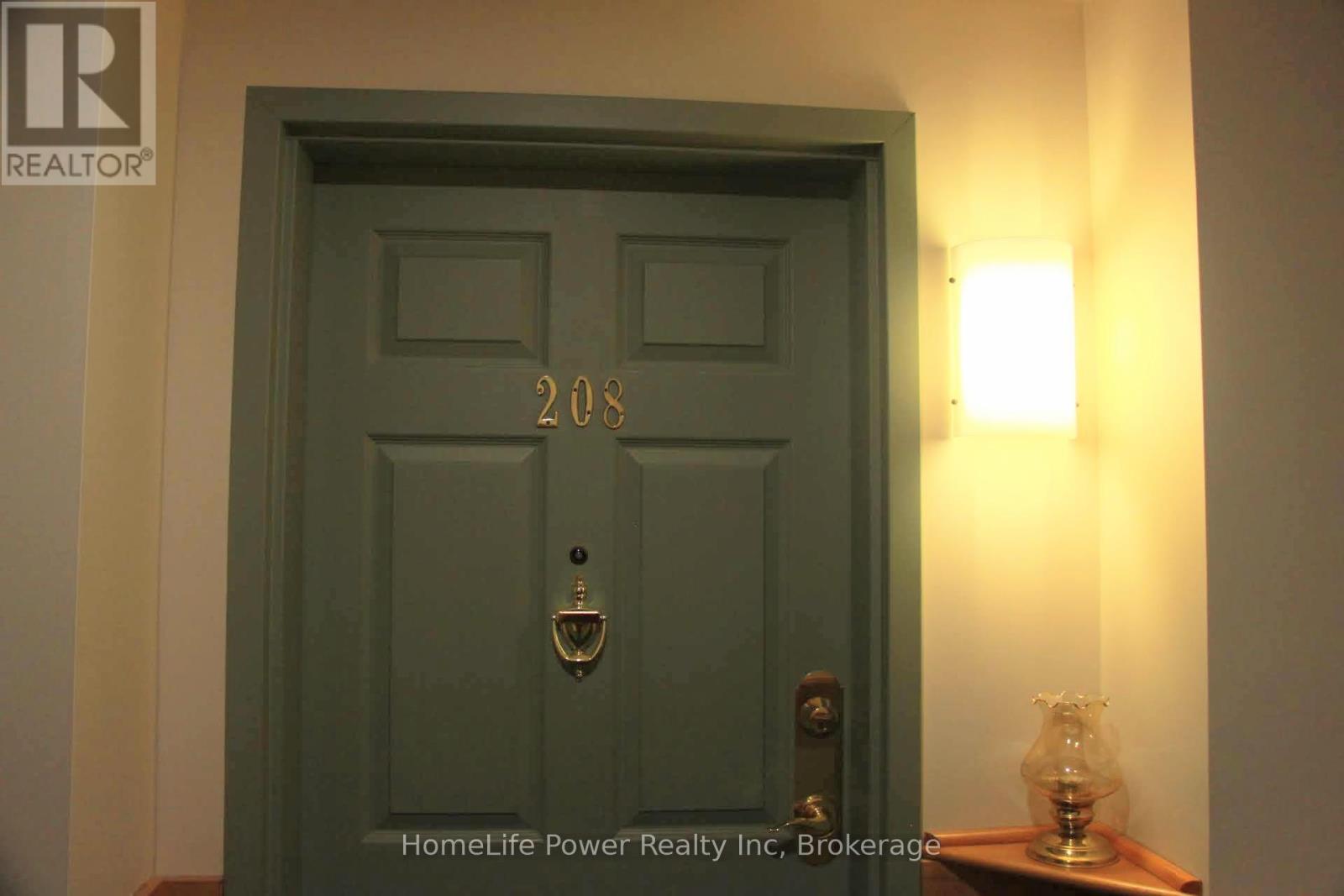 Photo 3 of 208 20 St George Street, Kitchener ON