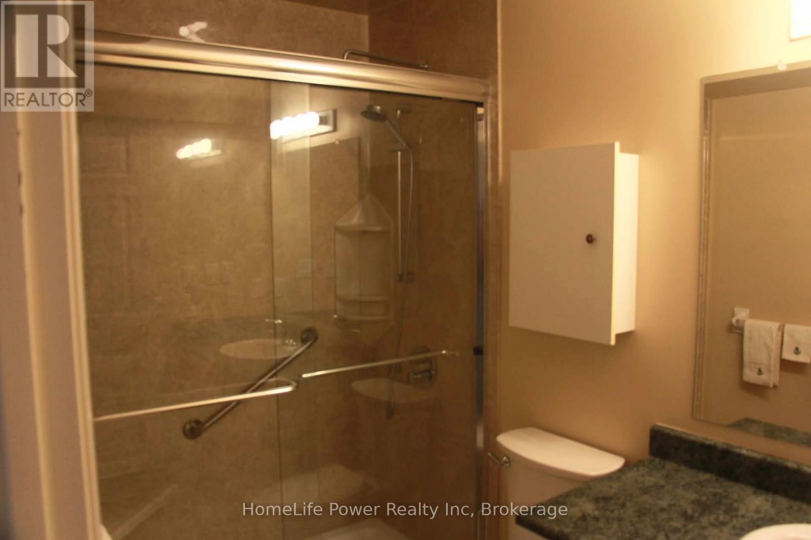 Photo 7 of 208 20 St George Street, Kitchener ON