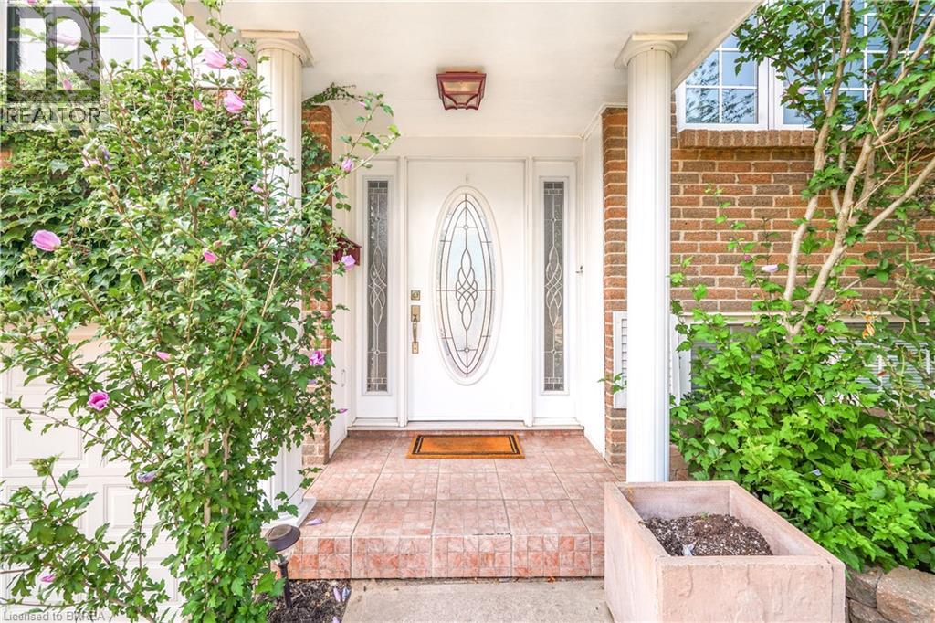 Photo 7 of 57 Ashgrove Avenue, Brantford ON