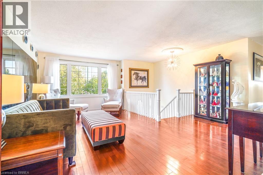 Photo 11 of 57 Ashgrove Avenue, Brantford ON