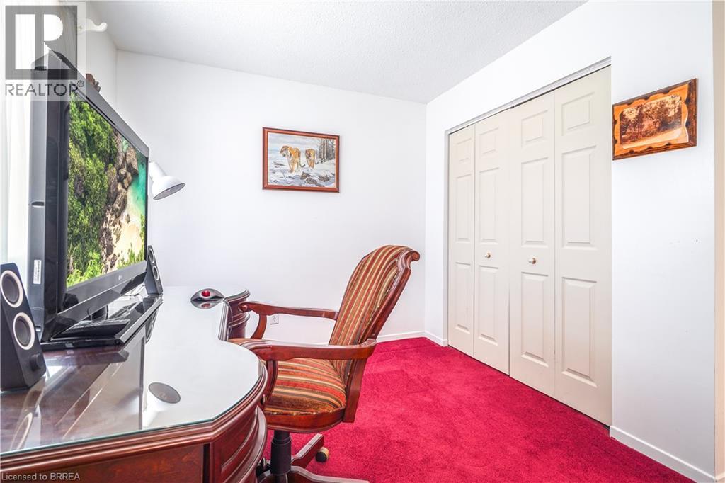 Photo 22 of 57 Ashgrove Avenue, Brantford ON