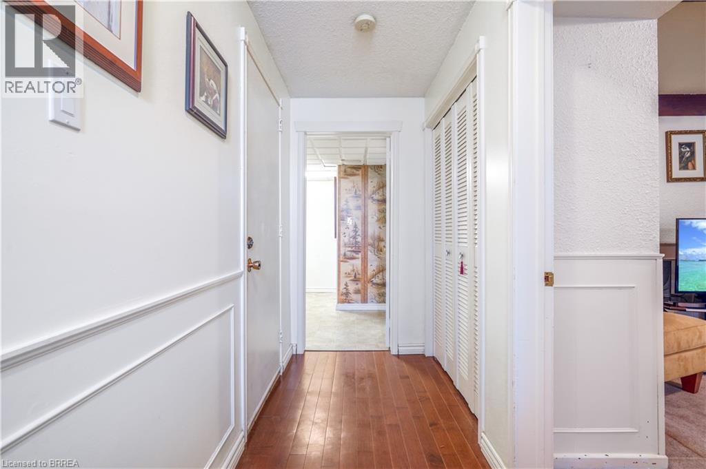 Photo 28 of 57 Ashgrove Avenue, Brantford ON