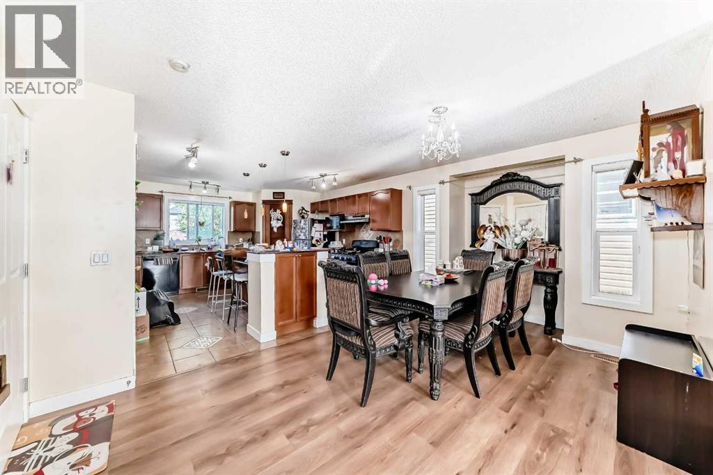 Single Family House for Sale in  Saddlebrook Way NE Saddle Ridge Calgary 