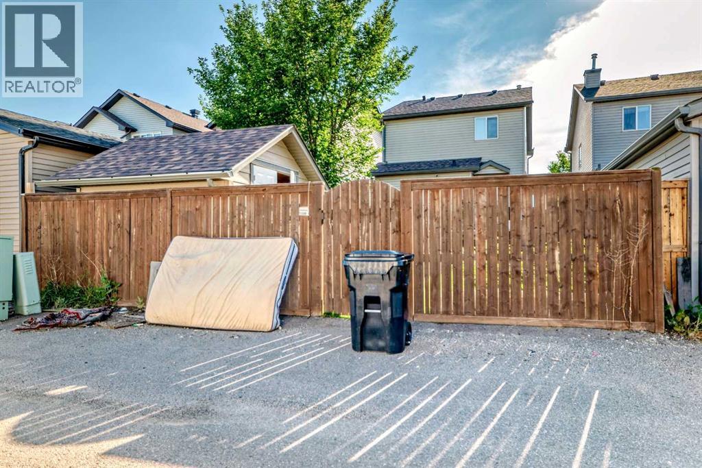 Single Family House for Sale in  Saddlebrook Way NE Saddle Ridge Calgary 