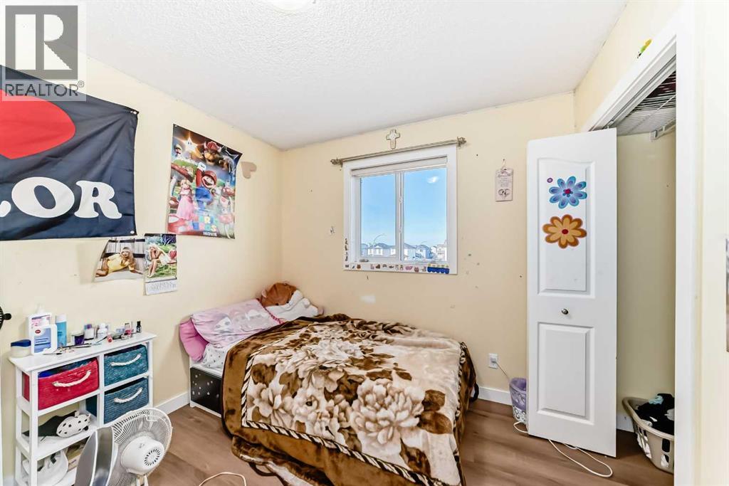 Single Family House for Sale in  Saddlebrook Way NE Saddle Ridge Calgary 