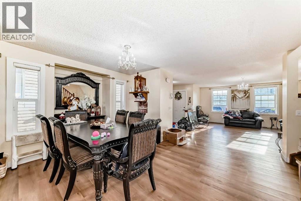 Single Family House for Sale in  Saddlebrook Way NE Saddle Ridge Calgary 