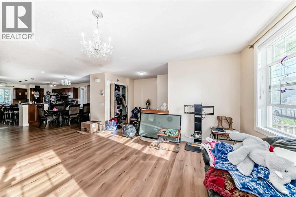 Single Family House for Sale in  Saddlebrook Way NE Saddle Ridge Calgary 
