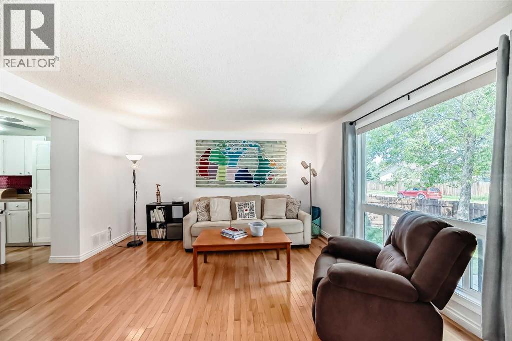 Photo 15 of 16 7205 4 Street Ne, Calgary AB