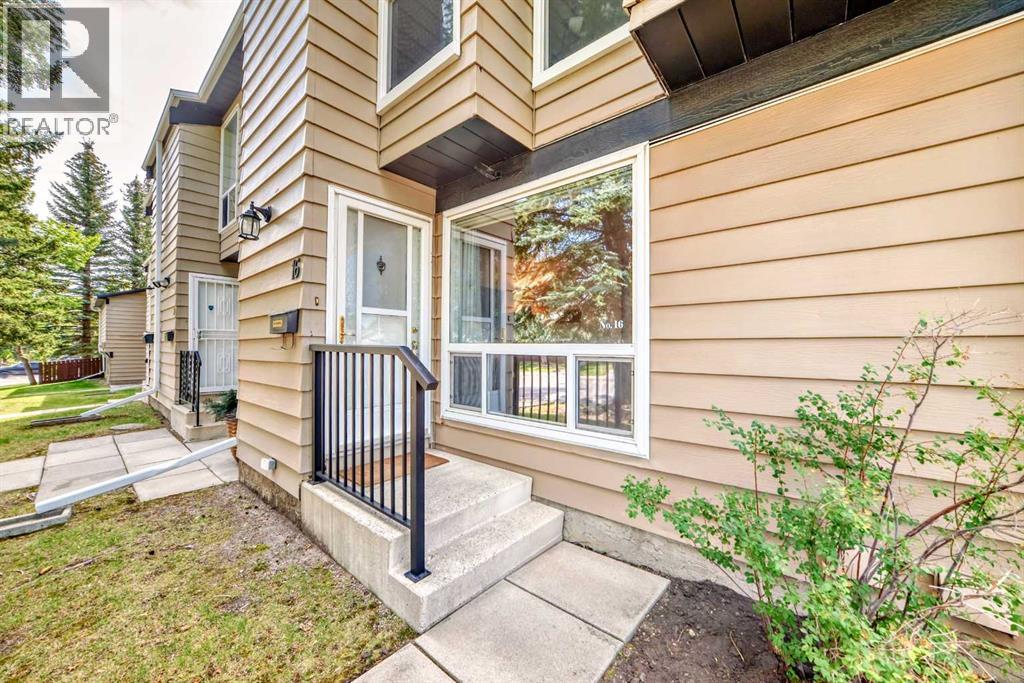 Photo 3 of 16 7205 4 Street Ne, Calgary AB