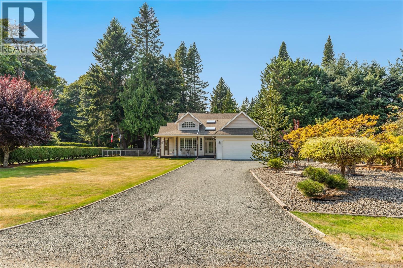 Photo 11 of 1077 Forgotten Dr, Parksville BC
