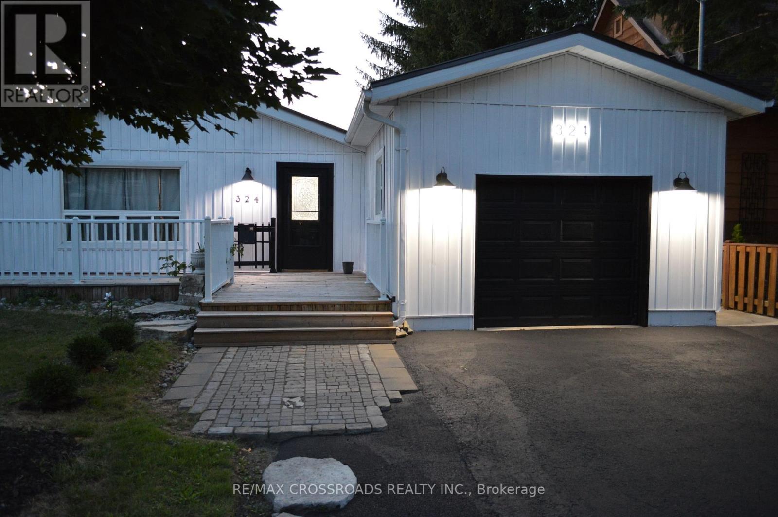 Photo 2 of 324 Tampa Drive, Georgina ON