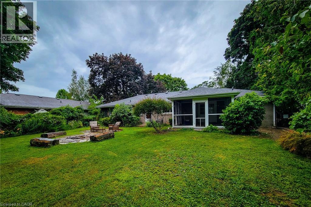 Photo 12 of 371 Robina Road, Ancaster ON