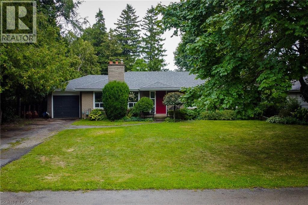 Photo 2 of 371 Robina Road, Ancaster ON