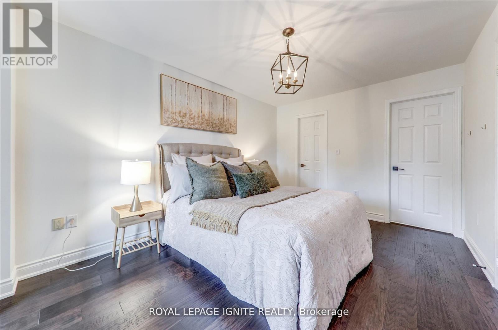 Photo 20 of 7226 Torrisdale Lane, Mississauga ON