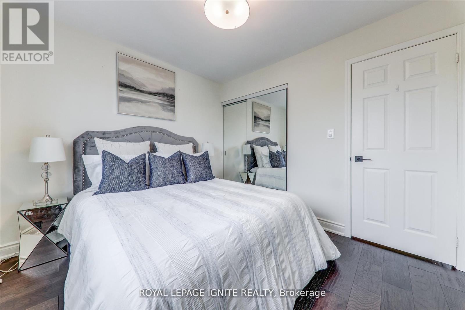 Photo 24 of 7226 Torrisdale Lane, Mississauga ON