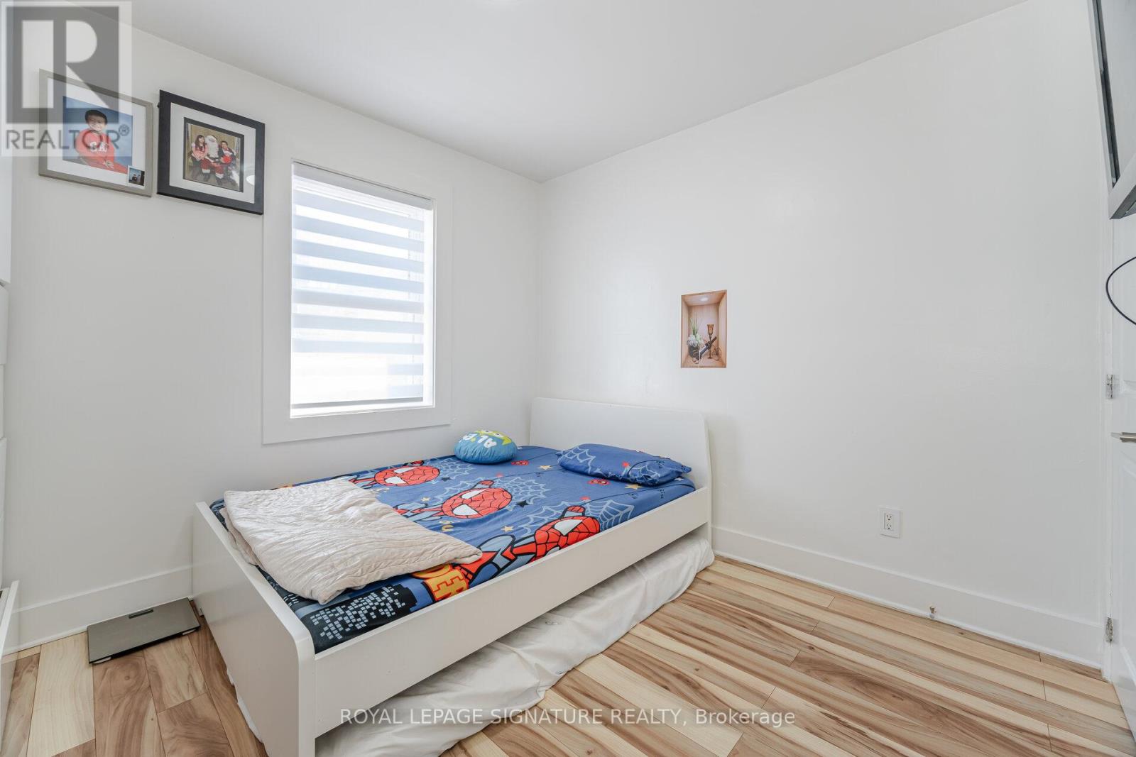 Photo 23 of 25 Handel Street, Toronto ON