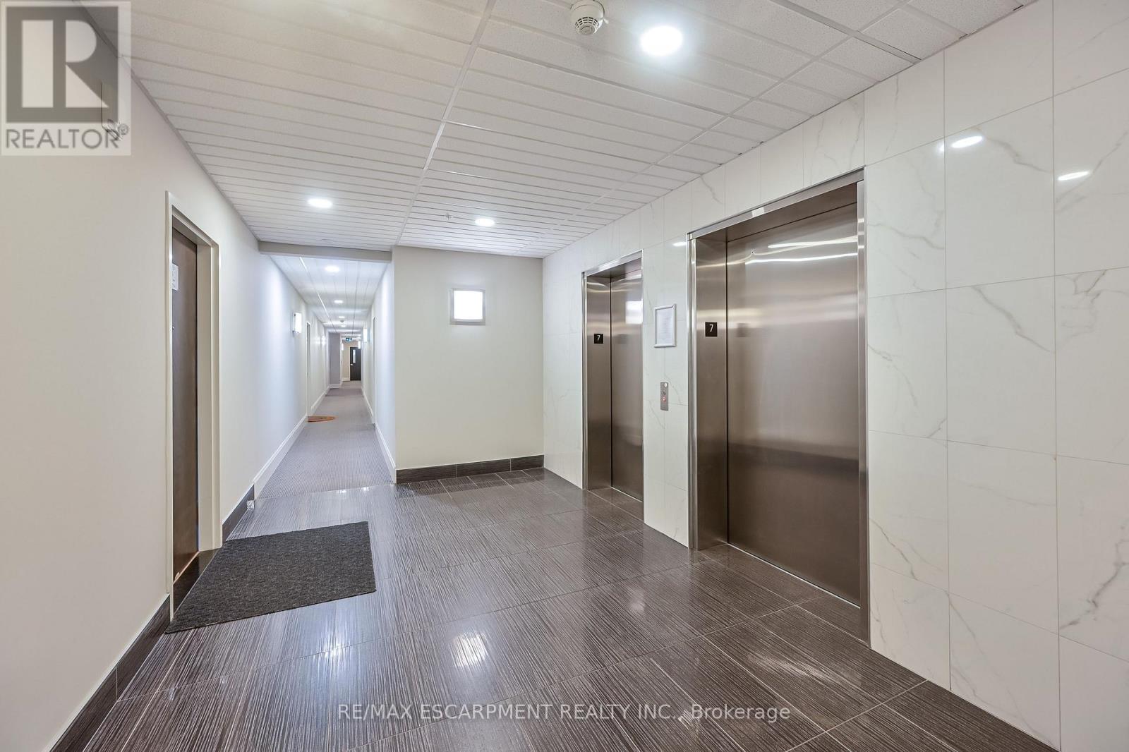 Photo 18 of 705 112 King Street E, Hamilton ON
