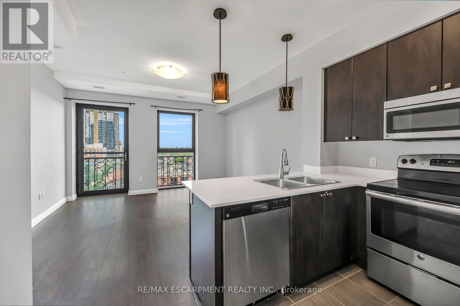 Photo 19 of 705 112 King Street E, Hamilton ON