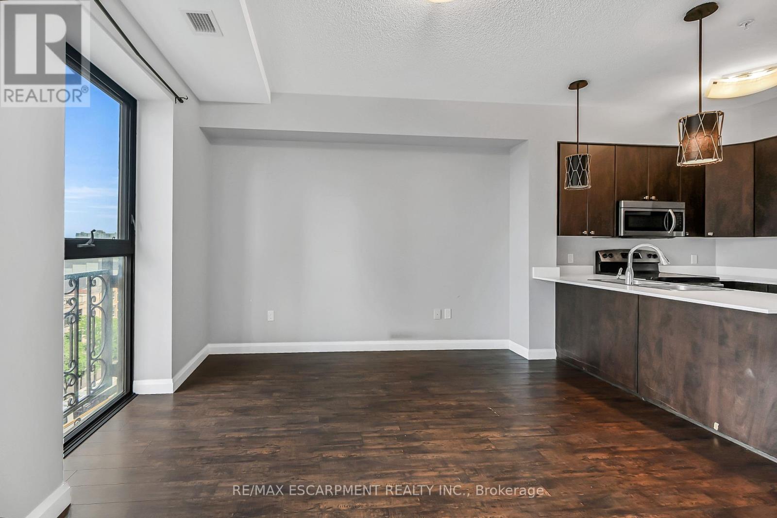 Photo 26 of 705 112 King Street E, Hamilton ON
