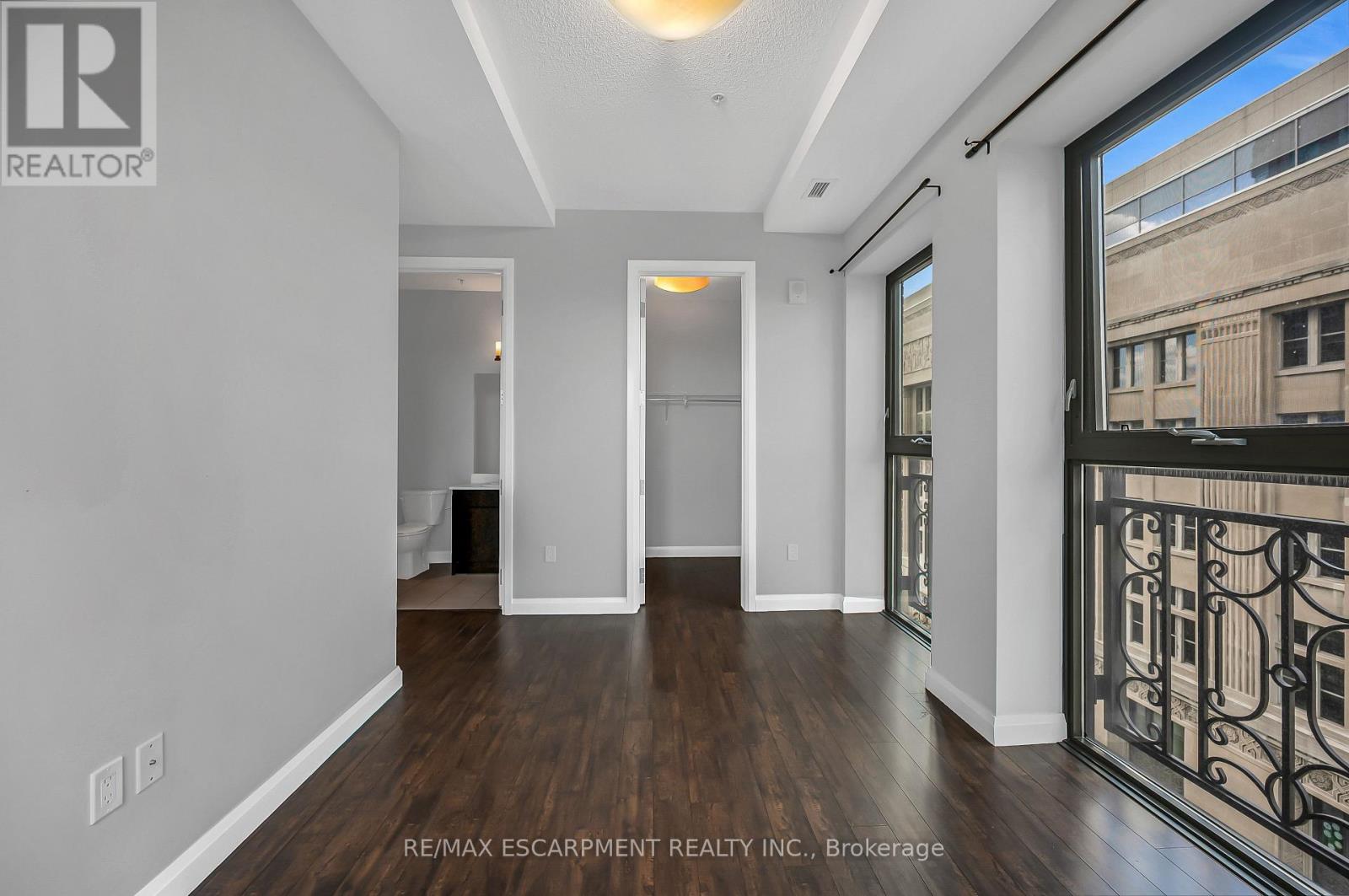 Photo 31 of 705 112 King Street E, Hamilton ON