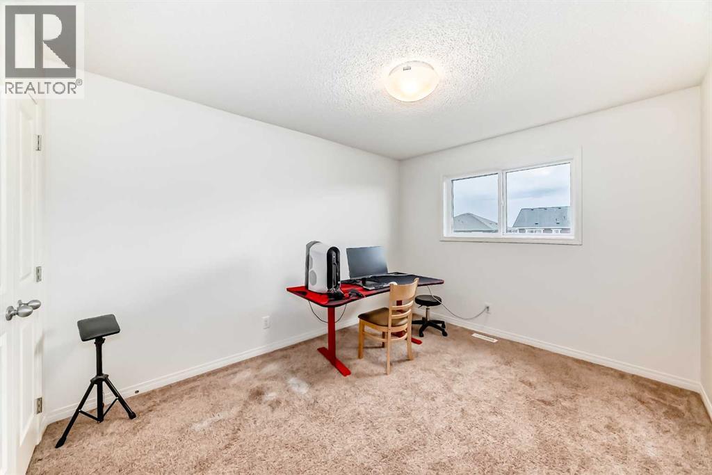 Photo 24 of 35 Masters Heights Se, Calgary AB