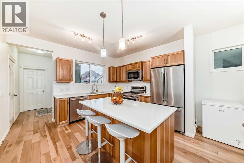 Photo 4 of 35 Masters Heights Se, Calgary AB