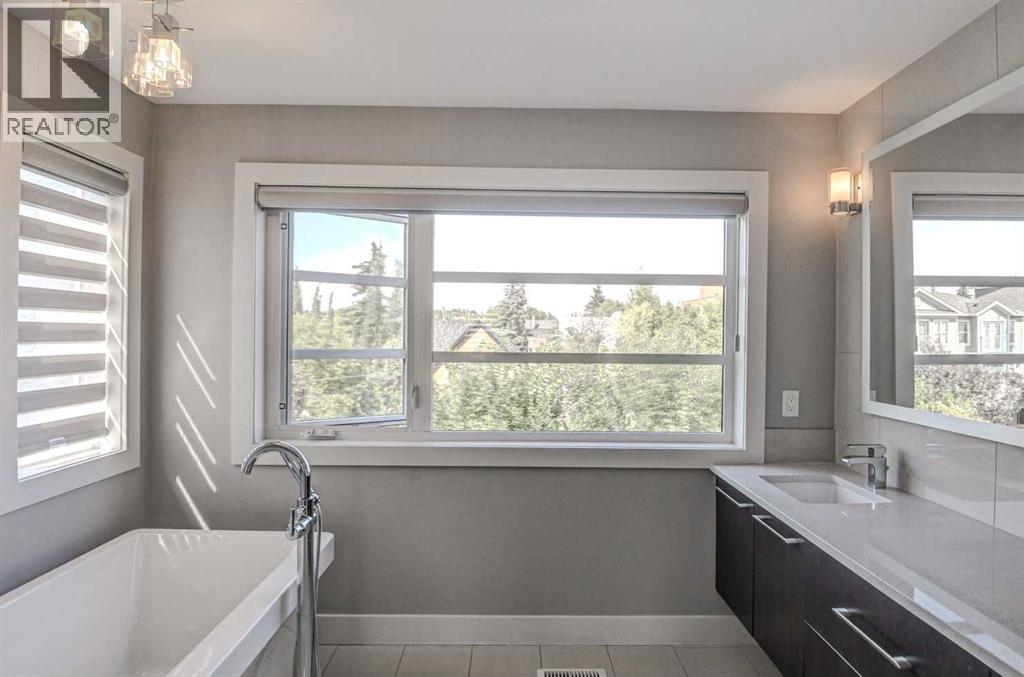 Photo 21 of 1623 Westmount Road Nw, Calgary AB