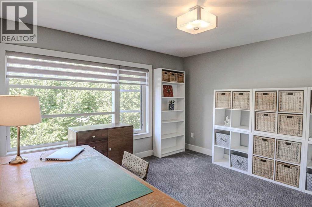 Photo 15 of 1623 Westmount Road Nw, Calgary AB