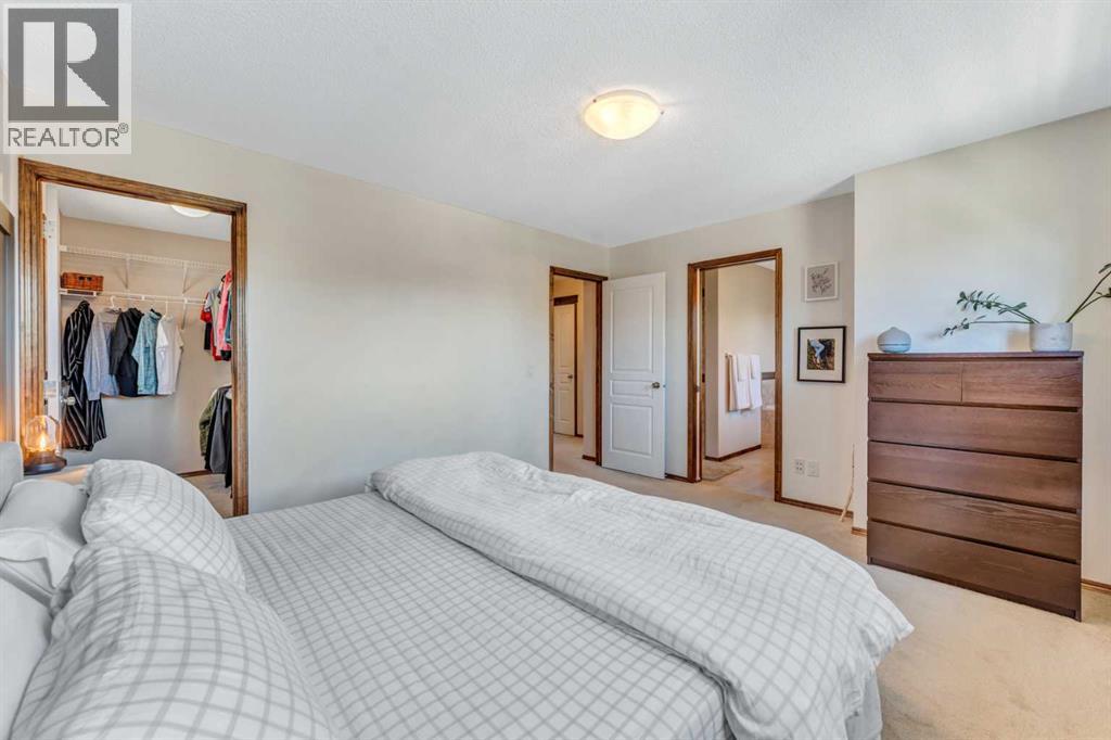Single Family House for Sale in  Elgin Avenue SE McKenzie Towne Calgary 