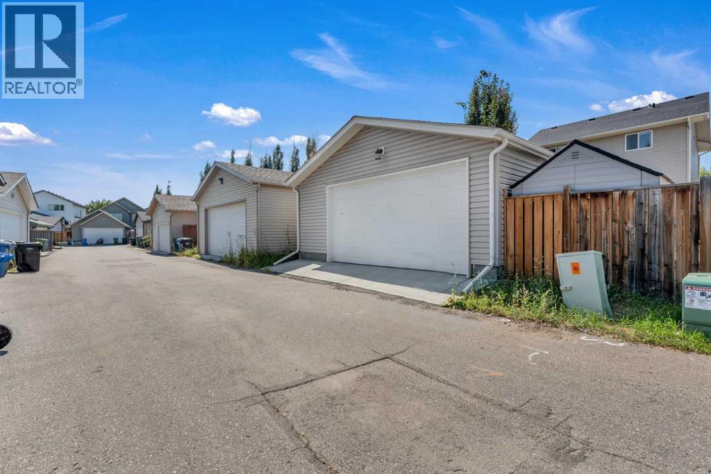 Single Family House for Sale in  Elgin Avenue SE McKenzie Towne Calgary 