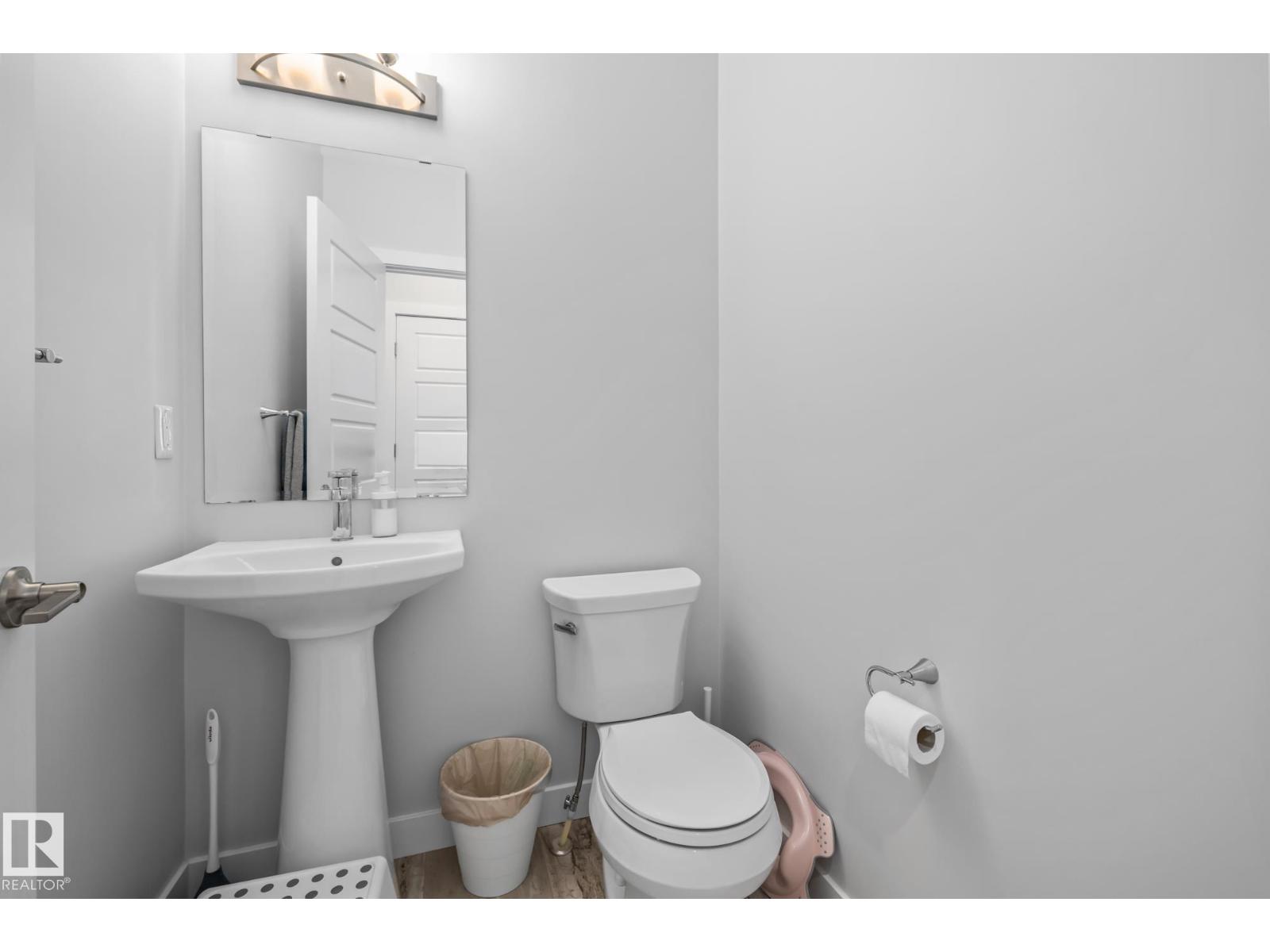 Photo 17 of 9655 225 St Nw, Edmonton AB