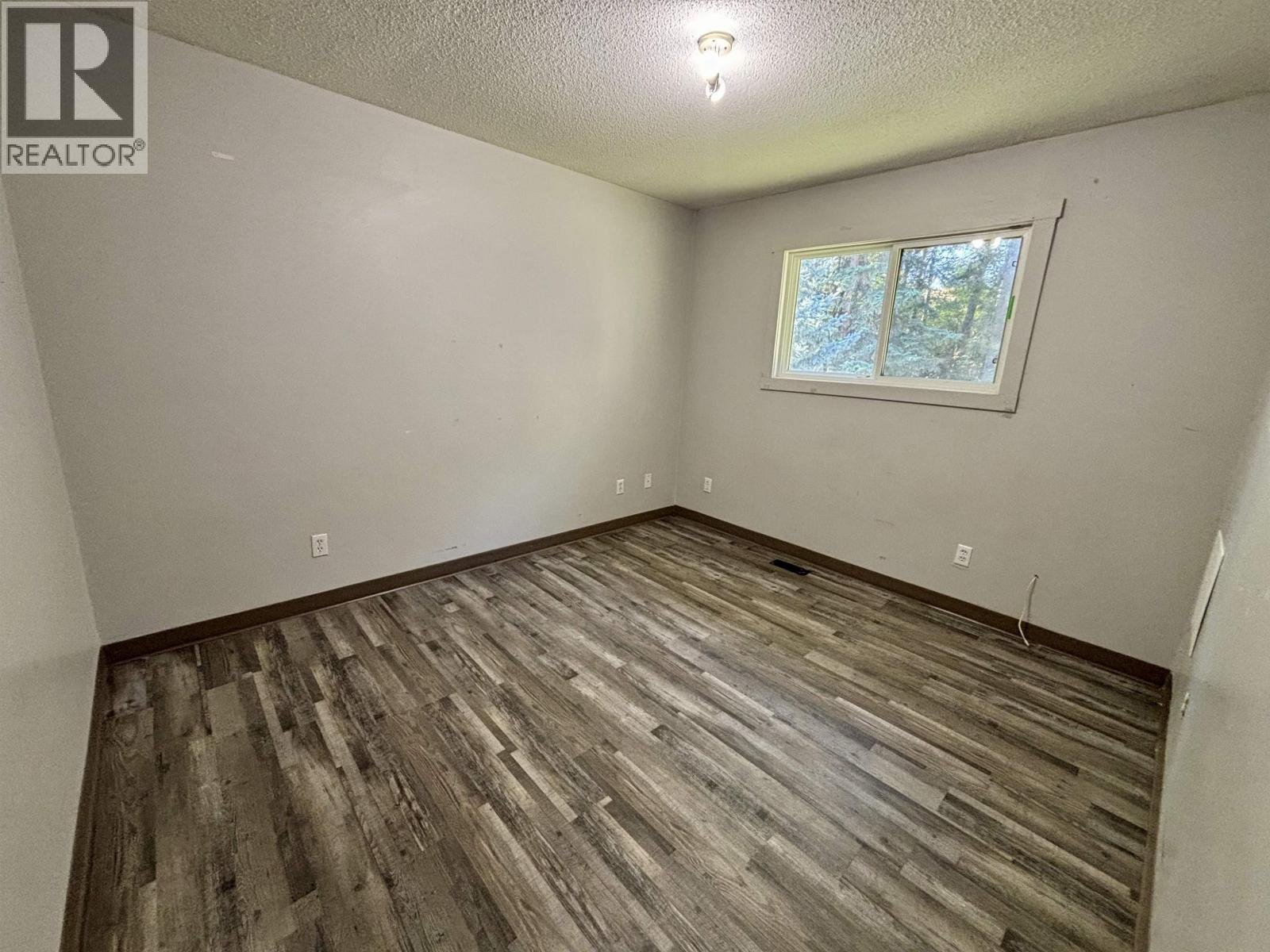 Photo 10 of 1585 Pearson Avenue, Prince George BC