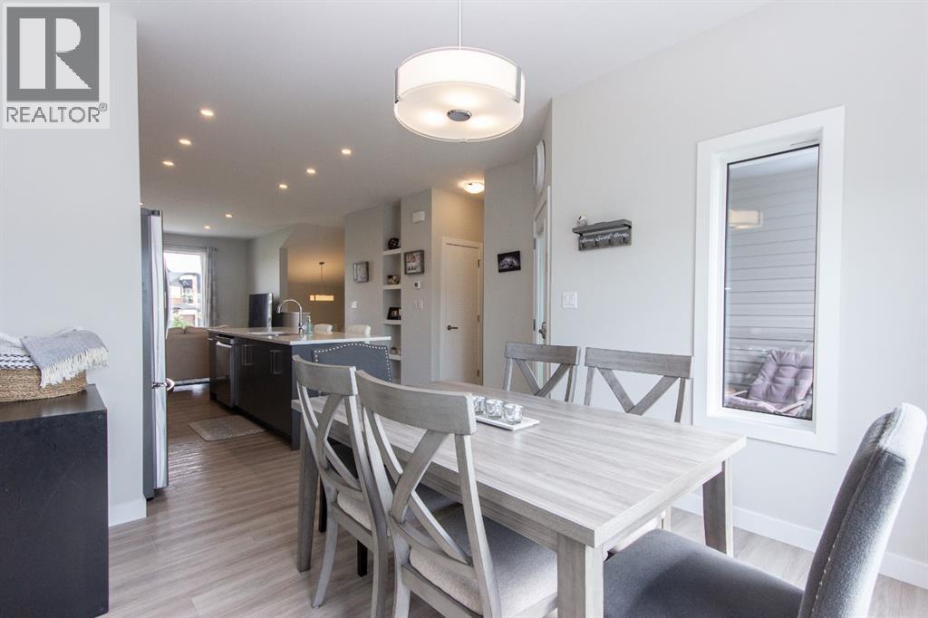 Single Family House Bi-level for Sale in  Ellington Crescent Evergreen Red Deer 