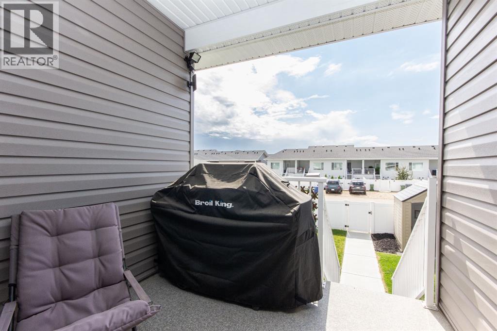 Single Family House Bi-level for Sale in  Ellington Crescent Evergreen Red Deer 