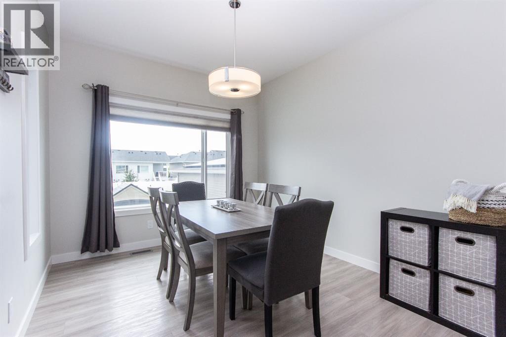Single Family House Bi-level for Sale in  Ellington Crescent Evergreen Red Deer 
