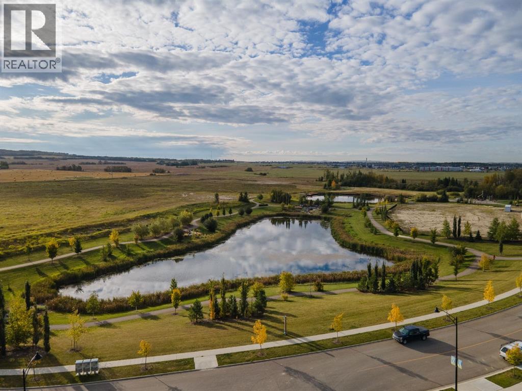 Single Family House Bi-level for Sale in  Ellington Crescent Evergreen Red Deer 