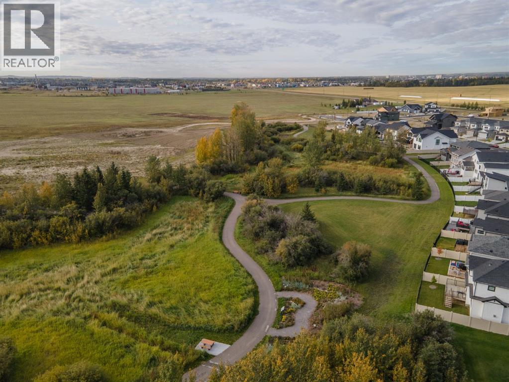 Single Family House Bi-level for Sale in  Ellington Crescent Evergreen Red Deer 