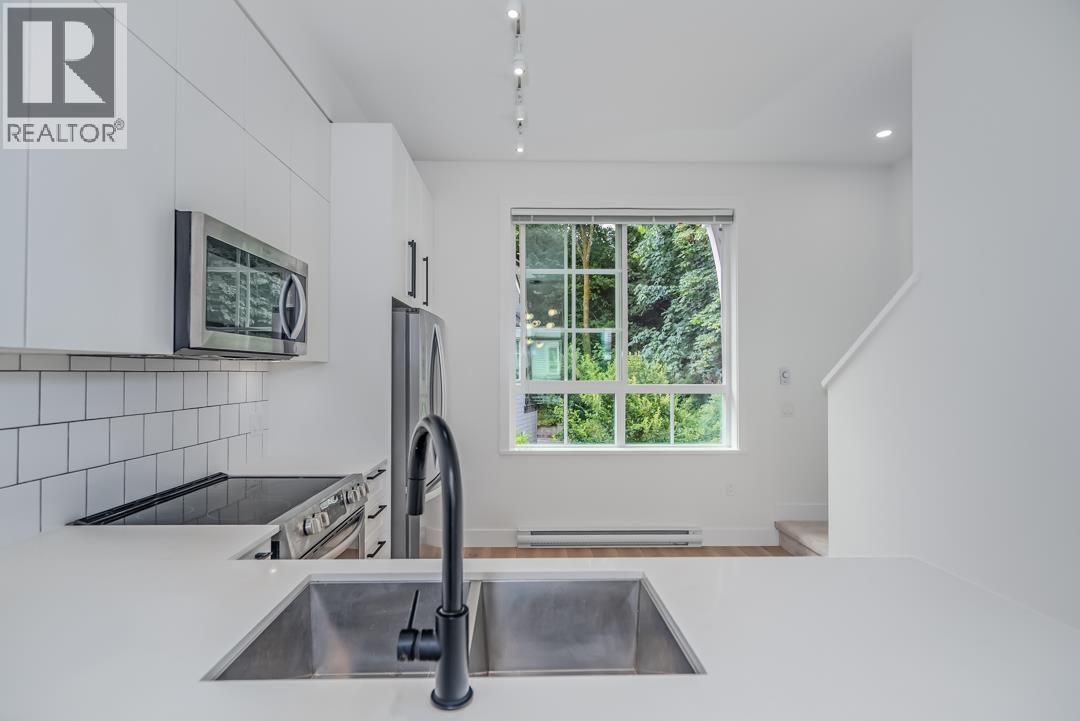 Photo 23 of 41 19696 Hammond Road, Pitt Meadows BC