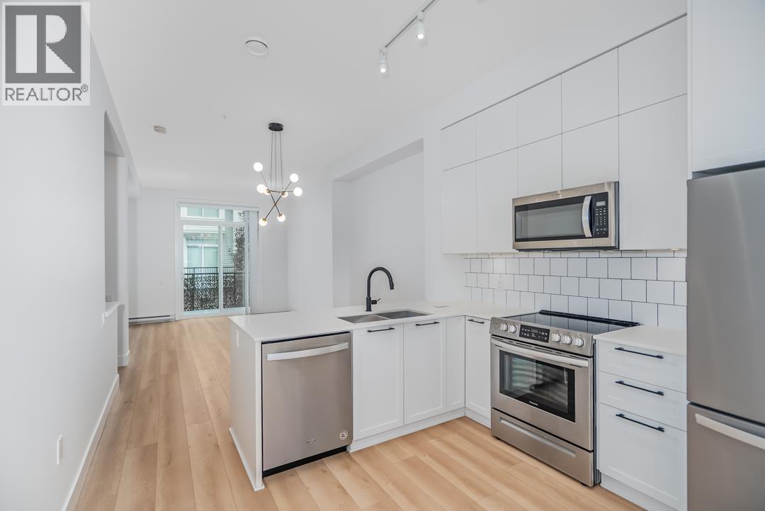 Photo 12 of 41 19696 Hammond Road, Pitt Meadows BC