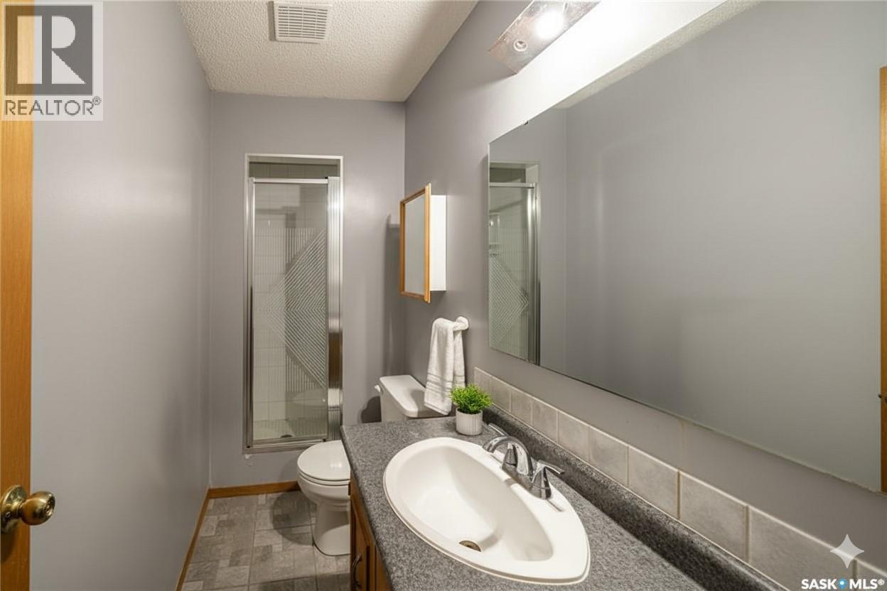 Photo 12 of 3158 Salterio Crescent, Regina SK