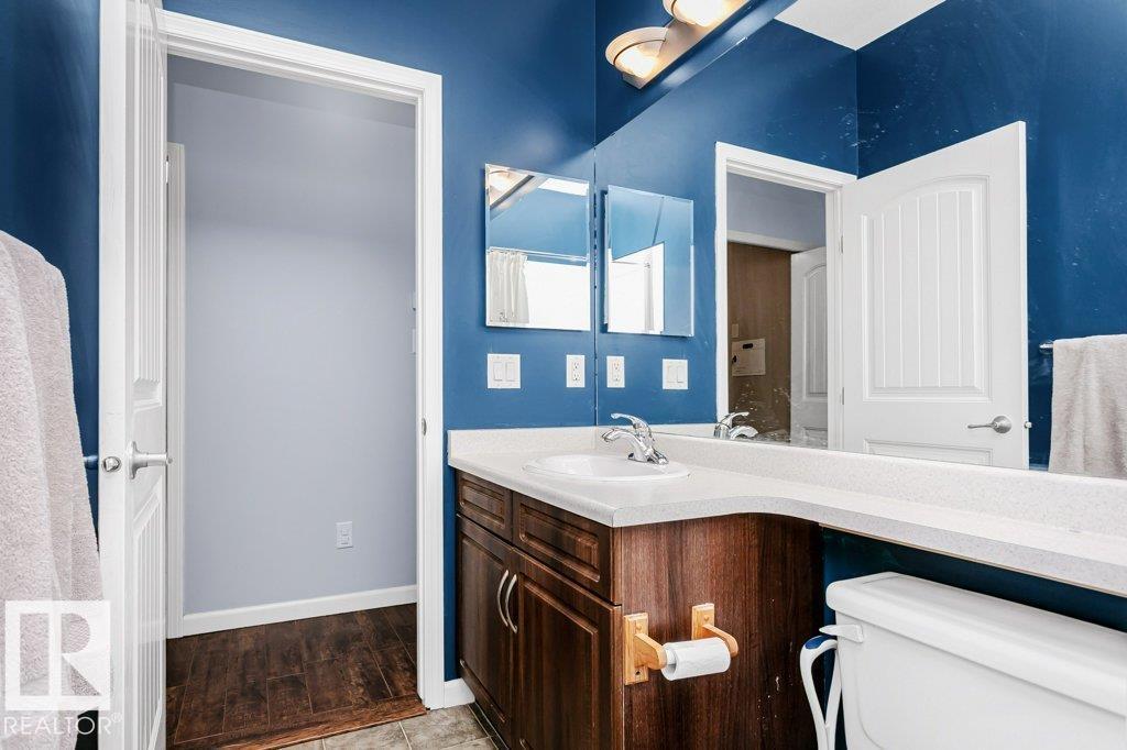 Photo 36 of 119 2503 Hanna Cr Nw, Edmonton AB